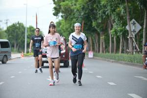 BIB: 546, 2182
                            <button type="button" onclick="openModal(4590524)" class="btn btn-primary btn-sm float-right btn-popup" data-toggle="modal" data-target=".modal-high-quality">
                        <i class="fas fa-shopping-cart"></i> Add to Cart
                    </button>
                                            <button type="button" onclick="isThisMe(4590524, true)" class="btn btn-success btn-sm float-right btn-popup btn-isme hidden" data-toggle="tooltip" data-placement="bottom" title="นี่คือรูปของคุณใช่ไหม คลิกที่นี่เพื่อเอาเข้าอัลบั้ม">
                        <i class="fas fa-plus"></i> Add to album
                    </button>
                    <button type="button" onclick="isThisMe(4590524, false)" class="btn btn-warning btn-sm float-right btn-popup btn-isnotme hidden">
                        <i class="fas fa-ban"></i> Remove from album
                    </button>