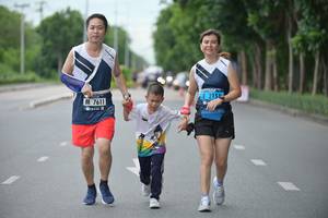 BIB: 215, 7611
                            <button type="button" onclick="openModal(4590347)" class="btn btn-primary btn-sm float-right btn-popup" data-toggle="modal" data-target=".modal-high-quality">
                        <i class="fas fa-shopping-cart"></i> Add to Cart
                    </button>
                                            <button type="button" onclick="isThisMe(4590347, true)" class="btn btn-success btn-sm float-right btn-popup btn-isme hidden" data-toggle="tooltip" data-placement="bottom" title="นี่คือรูปของคุณใช่ไหม คลิกที่นี่เพื่อเอาเข้าอัลบั้ม">
                        <i class="fas fa-plus"></i> Add to album
                    </button>
                    <button type="button" onclick="isThisMe(4590347, false)" class="btn btn-warning btn-sm float-right btn-popup btn-isnotme hidden">
                        <i class="fas fa-ban"></i> Remove from album
                    </button>