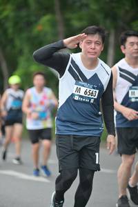 BIB: 6563
                            <button type="button" onclick="openModal(4612408)" class="btn btn-primary btn-sm float-right btn-popup" data-toggle="modal" data-target=".modal-high-quality">
                        <i class="fas fa-shopping-cart"></i> Add to Cart
                    </button>
                                            <button type="button" onclick="isThisMe(4612408, true)" class="btn btn-success btn-sm float-right btn-popup btn-isme hidden" data-toggle="tooltip" data-placement="bottom" title="นี่คือรูปของคุณใช่ไหม คลิกที่นี่เพื่อเอาเข้าอัลบั้ม">
                        <i class="fas fa-plus"></i> Add to album
                    </button>
                    <button type="button" onclick="isThisMe(4612408, false)" class="btn btn-warning btn-sm float-right btn-popup btn-isnotme hidden">
                        <i class="fas fa-ban"></i> Remove from album
                    </button>