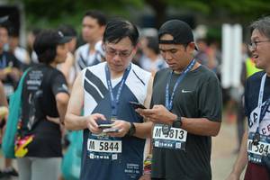 BIB: 813, 584, 5844
                            <button type="button" onclick="openModal(4590632)" class="btn btn-primary btn-sm float-right btn-popup" data-toggle="modal" data-target=".modal-high-quality">
                        <i class="fas fa-shopping-cart"></i> Add to Cart
                    </button>
                                            <button type="button" onclick="isThisMe(4590632, true)" class="btn btn-success btn-sm float-right btn-popup btn-isme hidden" data-toggle="tooltip" data-placement="bottom" title="นี่คือรูปของคุณใช่ไหม คลิกที่นี่เพื่อเอาเข้าอัลบั้ม">
                        <i class="fas fa-plus"></i> Add to album
                    </button>
                    <button type="button" onclick="isThisMe(4590632, false)" class="btn btn-warning btn-sm float-right btn-popup btn-isnotme hidden">
                        <i class="fas fa-ban"></i> Remove from album
                    </button>