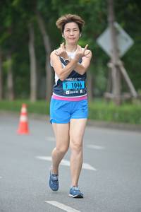 BIB: 1046
                            <button type="button" onclick="openModal(4586699)" class="btn btn-primary btn-sm float-right btn-popup" data-toggle="modal" data-target=".modal-high-quality">
                        <i class="fas fa-shopping-cart"></i> Add to Cart
                    </button>
                                            <button type="button" onclick="isThisMe(4586699, true)" class="btn btn-success btn-sm float-right btn-popup btn-isme hidden" data-toggle="tooltip" data-placement="bottom" title="นี่คือรูปของคุณใช่ไหม คลิกที่นี่เพื่อเอาเข้าอัลบั้ม">
                        <i class="fas fa-plus"></i> Add to album
                    </button>
                    <button type="button" onclick="isThisMe(4586699, false)" class="btn btn-warning btn-sm float-right btn-popup btn-isnotme hidden">
                        <i class="fas fa-ban"></i> Remove from album
                    </button>