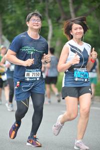 BIB: 201, 7150, 906
                            <button type="button" onclick="openModal(4602963)" class="btn btn-primary btn-sm float-right btn-popup" data-toggle="modal" data-target=".modal-high-quality">
                        <i class="fas fa-shopping-cart"></i> Add to Cart
                    </button>
                                            <button type="button" onclick="isThisMe(4602963, true)" class="btn btn-success btn-sm float-right btn-popup btn-isme hidden" data-toggle="tooltip" data-placement="bottom" title="นี่คือรูปของคุณใช่ไหม คลิกที่นี่เพื่อเอาเข้าอัลบั้ม">
                        <i class="fas fa-plus"></i> Add to album
                    </button>
                    <button type="button" onclick="isThisMe(4602963, false)" class="btn btn-warning btn-sm float-right btn-popup btn-isnotme hidden">
                        <i class="fas fa-ban"></i> Remove from album
                    </button>