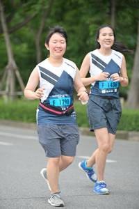 BIB: 1436, 1290
                            <button type="button" onclick="openModal(4586066)" class="btn btn-primary btn-sm float-right btn-popup" data-toggle="modal" data-target=".modal-high-quality">
                        <i class="fas fa-shopping-cart"></i> Add to Cart
                    </button>
                                            <button type="button" onclick="isThisMe(4586066, true)" class="btn btn-success btn-sm float-right btn-popup btn-isme hidden" data-toggle="tooltip" data-placement="bottom" title="นี่คือรูปของคุณใช่ไหม คลิกที่นี่เพื่อเอาเข้าอัลบั้ม">
                        <i class="fas fa-plus"></i> Add to album
                    </button>
                    <button type="button" onclick="isThisMe(4586066, false)" class="btn btn-warning btn-sm float-right btn-popup btn-isnotme hidden">
                        <i class="fas fa-ban"></i> Remove from album
                    </button>