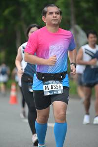 BIB: 113, 8356
                            <button type="button" onclick="openModal(4619946)" class="btn btn-primary btn-sm float-right btn-popup" data-toggle="modal" data-target=".modal-high-quality">
                        <i class="fas fa-shopping-cart"></i> Add to Cart
                    </button>
                                            <button type="button" onclick="isThisMe(4619946, true)" class="btn btn-success btn-sm float-right btn-popup btn-isme hidden" data-toggle="tooltip" data-placement="bottom" title="นี่คือรูปของคุณใช่ไหม คลิกที่นี่เพื่อเอาเข้าอัลบั้ม">
                        <i class="fas fa-plus"></i> Add to album
                    </button>
                    <button type="button" onclick="isThisMe(4619946, false)" class="btn btn-warning btn-sm float-right btn-popup btn-isnotme hidden">
                        <i class="fas fa-ban"></i> Remove from album
                    </button>