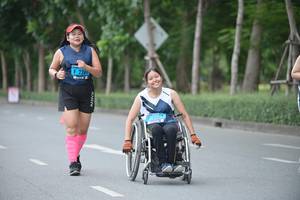 BIB: 226
                            <button type="button" onclick="openModal(4589408)" class="btn btn-primary btn-sm float-right btn-popup" data-toggle="modal" data-target=".modal-high-quality">
                        <i class="fas fa-shopping-cart"></i> Add to Cart
                    </button>
                                            <button type="button" onclick="isThisMe(4589408, true)" class="btn btn-success btn-sm float-right btn-popup btn-isme hidden" data-toggle="tooltip" data-placement="bottom" title="นี่คือรูปของคุณใช่ไหม คลิกที่นี่เพื่อเอาเข้าอัลบั้ม">
                        <i class="fas fa-plus"></i> Add to album
                    </button>
                    <button type="button" onclick="isThisMe(4589408, false)" class="btn btn-warning btn-sm float-right btn-popup btn-isnotme hidden">
                        <i class="fas fa-ban"></i> Remove from album
                    </button>