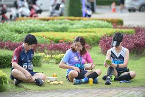 BIB: 1302, 835, 
                            <button type="button" onclick="openModal(4590737)" class="btn btn-primary btn-sm float-right btn-popup" data-toggle="modal" data-target=".modal-high-quality">
                        <i class="fas fa-shopping-cart"></i> Add to Cart
                    </button>
                                            <button type="button" onclick="isThisMe(4590737, true)" class="btn btn-success btn-sm float-right btn-popup btn-isme hidden" data-toggle="tooltip" data-placement="bottom" title="นี่คือรูปของคุณใช่ไหม คลิกที่นี่เพื่อเอาเข้าอัลบั้ม">
                        <i class="fas fa-plus"></i> Add to album
                    </button>
                    <button type="button" onclick="isThisMe(4590737, false)" class="btn btn-warning btn-sm float-right btn-popup btn-isnotme hidden">
                        <i class="fas fa-ban"></i> Remove from album
                    </button>