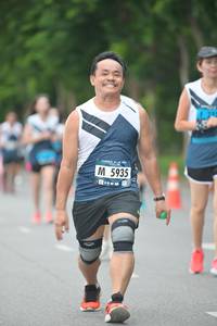 BIB: 5935
                            <button type="button" onclick="openModal(4618769)" class="btn btn-primary btn-sm float-right btn-popup" data-toggle="modal" data-target=".modal-high-quality">
                        <i class="fas fa-shopping-cart"></i> Add to Cart
                    </button>
                                            <button type="button" onclick="isThisMe(4618769, true)" class="btn btn-success btn-sm float-right btn-popup btn-isme hidden" data-toggle="tooltip" data-placement="bottom" title="นี่คือรูปของคุณใช่ไหม คลิกที่นี่เพื่อเอาเข้าอัลบั้ม">
                        <i class="fas fa-plus"></i> Add to album
                    </button>
                    <button type="button" onclick="isThisMe(4618769, false)" class="btn btn-warning btn-sm float-right btn-popup btn-isnotme hidden">
                        <i class="fas fa-ban"></i> Remove from album
                    </button>