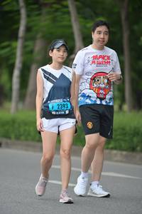 BIB: 2393
                            <button type="button" onclick="openModal(4585508)" class="btn btn-primary btn-sm float-right btn-popup" data-toggle="modal" data-target=".modal-high-quality">
                        <i class="fas fa-shopping-cart"></i> Add to Cart
                    </button>
                                            <button type="button" onclick="isThisMe(4585508, true)" class="btn btn-success btn-sm float-right btn-popup btn-isme hidden" data-toggle="tooltip" data-placement="bottom" title="นี่คือรูปของคุณใช่ไหม คลิกที่นี่เพื่อเอาเข้าอัลบั้ม">
                        <i class="fas fa-plus"></i> Add to album
                    </button>
                    <button type="button" onclick="isThisMe(4585508, false)" class="btn btn-warning btn-sm float-right btn-popup btn-isnotme hidden">
                        <i class="fas fa-ban"></i> Remove from album
                    </button>