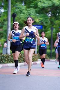 BIB: 1130, 1917
                            <button type="button" onclick="openModal(4709938)" class="btn btn-primary btn-sm float-right btn-popup" data-toggle="modal" data-target=".modal-high-quality">
                        <i class="fas fa-shopping-cart"></i> Add to Cart
                    </button>
                                            <button type="button" onclick="isThisMe(4709938, true)" class="btn btn-success btn-sm float-right btn-popup btn-isme hidden" data-toggle="tooltip" data-placement="bottom" title="นี่คือรูปของคุณใช่ไหม คลิกที่นี่เพื่อเอาเข้าอัลบั้ม">
                        <i class="fas fa-plus"></i> Add to album
                    </button>
                    <button type="button" onclick="isThisMe(4709938, false)" class="btn btn-warning btn-sm float-right btn-popup btn-isnotme hidden">
                        <i class="fas fa-ban"></i> Remove from album
                    </button>