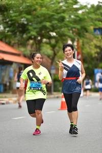 BIB: 1266
                            <button type="button" onclick="openModal(4687798)" class="btn btn-primary btn-sm float-right btn-popup" data-toggle="modal" data-target=".modal-high-quality">
                        <i class="fas fa-shopping-cart"></i> Add to Cart
                    </button>
                                            <button type="button" onclick="isThisMe(4687798, true)" class="btn btn-success btn-sm float-right btn-popup btn-isme hidden" data-toggle="tooltip" data-placement="bottom" title="นี่คือรูปของคุณใช่ไหม คลิกที่นี่เพื่อเอาเข้าอัลบั้ม">
                        <i class="fas fa-plus"></i> Add to album
                    </button>
                    <button type="button" onclick="isThisMe(4687798, false)" class="btn btn-warning btn-sm float-right btn-popup btn-isnotme hidden">
                        <i class="fas fa-ban"></i> Remove from album
                    </button>