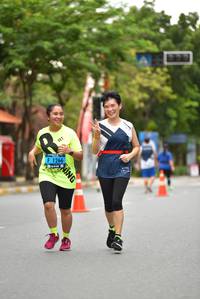 BIB: 1266
                            <button type="button" onclick="openModal(4687655)" class="btn btn-primary btn-sm float-right btn-popup" data-toggle="modal" data-target=".modal-high-quality">
                        <i class="fas fa-shopping-cart"></i> Add to Cart
                    </button>
                                            <button type="button" onclick="isThisMe(4687655, true)" class="btn btn-success btn-sm float-right btn-popup btn-isme hidden" data-toggle="tooltip" data-placement="bottom" title="นี่คือรูปของคุณใช่ไหม คลิกที่นี่เพื่อเอาเข้าอัลบั้ม">
                        <i class="fas fa-plus"></i> Add to album
                    </button>
                    <button type="button" onclick="isThisMe(4687655, false)" class="btn btn-warning btn-sm float-right btn-popup btn-isnotme hidden">
                        <i class="fas fa-ban"></i> Remove from album
                    </button>