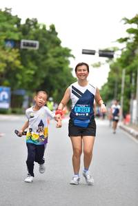 BIB: 2151
                            <button type="button" onclick="openModal(4688975)" class="btn btn-primary btn-sm float-right btn-popup" data-toggle="modal" data-target=".modal-high-quality">
                        <i class="fas fa-shopping-cart"></i> Add to Cart
                    </button>
                                            <button type="button" onclick="isThisMe(4688975, true)" class="btn btn-success btn-sm float-right btn-popup btn-isme hidden" data-toggle="tooltip" data-placement="bottom" title="นี่คือรูปของคุณใช่ไหม คลิกที่นี่เพื่อเอาเข้าอัลบั้ม">
                        <i class="fas fa-plus"></i> Add to album
                    </button>
                    <button type="button" onclick="isThisMe(4688975, false)" class="btn btn-warning btn-sm float-right btn-popup btn-isnotme hidden">
                        <i class="fas fa-ban"></i> Remove from album
                    </button>