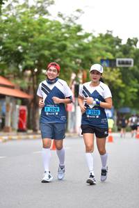 BIB: 2529, 2530
                            <button type="button" onclick="openModal(4686836)" class="btn btn-primary btn-sm float-right btn-popup" data-toggle="modal" data-target=".modal-high-quality">
                        <i class="fas fa-shopping-cart"></i> Add to Cart
                    </button>
                                            <button type="button" onclick="isThisMe(4686836, true)" class="btn btn-success btn-sm float-right btn-popup btn-isme hidden" data-toggle="tooltip" data-placement="bottom" title="นี่คือรูปของคุณใช่ไหม คลิกที่นี่เพื่อเอาเข้าอัลบั้ม">
                        <i class="fas fa-plus"></i> Add to album
                    </button>
                    <button type="button" onclick="isThisMe(4686836, false)" class="btn btn-warning btn-sm float-right btn-popup btn-isnotme hidden">
                        <i class="fas fa-ban"></i> Remove from album
                    </button>