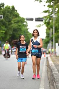 BIB: 2645, 1764
                            <button type="button" onclick="openModal(4685313)" class="btn btn-primary btn-sm float-right btn-popup" data-toggle="modal" data-target=".modal-high-quality">
                        <i class="fas fa-shopping-cart"></i> Add to Cart
                    </button>
                                            <button type="button" onclick="isThisMe(4685313, true)" class="btn btn-success btn-sm float-right btn-popup btn-isme hidden" data-toggle="tooltip" data-placement="bottom" title="นี่คือรูปของคุณใช่ไหม คลิกที่นี่เพื่อเอาเข้าอัลบั้ม">
                        <i class="fas fa-plus"></i> Add to album
                    </button>
                    <button type="button" onclick="isThisMe(4685313, false)" class="btn btn-warning btn-sm float-right btn-popup btn-isnotme hidden">
                        <i class="fas fa-ban"></i> Remove from album
                    </button>