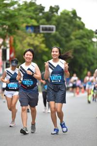 BIB: 1436, 1290, 2393
                            <button type="button" onclick="openModal(4698383)" class="btn btn-primary btn-sm float-right btn-popup" data-toggle="modal" data-target=".modal-high-quality">
                        <i class="fas fa-shopping-cart"></i> Add to Cart
                    </button>
                                            <button type="button" onclick="isThisMe(4698383, true)" class="btn btn-success btn-sm float-right btn-popup btn-isme hidden" data-toggle="tooltip" data-placement="bottom" title="นี่คือรูปของคุณใช่ไหม คลิกที่นี่เพื่อเอาเข้าอัลบั้ม">
                        <i class="fas fa-plus"></i> Add to album
                    </button>
                    <button type="button" onclick="isThisMe(4698383, false)" class="btn btn-warning btn-sm float-right btn-popup btn-isnotme hidden">
                        <i class="fas fa-ban"></i> Remove from album
                    </button>