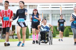 BIB: 2650, 2643, 2261
                            <button type="button" onclick="openModal(4678944)" class="btn btn-primary btn-sm float-right btn-popup" data-toggle="modal" data-target=".modal-high-quality">
                        <i class="fas fa-shopping-cart"></i> Add to Cart
                    </button>
                                            <button type="button" onclick="isThisMe(4678944, true)" class="btn btn-success btn-sm float-right btn-popup btn-isme hidden" data-toggle="tooltip" data-placement="bottom" title="นี่คือรูปของคุณใช่ไหม คลิกที่นี่เพื่อเอาเข้าอัลบั้ม">
                        <i class="fas fa-plus"></i> Add to album
                    </button>
                    <button type="button" onclick="isThisMe(4678944, false)" class="btn btn-warning btn-sm float-right btn-popup btn-isnotme hidden">
                        <i class="fas fa-ban"></i> Remove from album
                    </button>