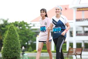 BIB: 2646, 2182
                            <button type="button" onclick="openModal(4678833)" class="btn btn-primary btn-sm float-right btn-popup" data-toggle="modal" data-target=".modal-high-quality">
                        <i class="fas fa-shopping-cart"></i> Add to Cart
                    </button>
                                            <button type="button" onclick="isThisMe(4678833, true)" class="btn btn-success btn-sm float-right btn-popup btn-isme hidden" data-toggle="tooltip" data-placement="bottom" title="นี่คือรูปของคุณใช่ไหม คลิกที่นี่เพื่อเอาเข้าอัลบั้ม">
                        <i class="fas fa-plus"></i> Add to album
                    </button>
                    <button type="button" onclick="isThisMe(4678833, false)" class="btn btn-warning btn-sm float-right btn-popup btn-isnotme hidden">
                        <i class="fas fa-ban"></i> Remove from album
                    </button>