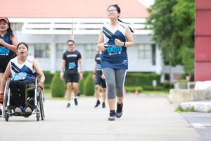 BIB: 2261, 2625, 2624
                            <button type="button" onclick="openModal(4678948)" class="btn btn-primary btn-sm float-right btn-popup" data-toggle="modal" data-target=".modal-high-quality">
                        <i class="fas fa-shopping-cart"></i> Add to Cart
                    </button>
                                            <button type="button" onclick="isThisMe(4678948, true)" class="btn btn-success btn-sm float-right btn-popup btn-isme hidden" data-toggle="tooltip" data-placement="bottom" title="นี่คือรูปของคุณใช่ไหม คลิกที่นี่เพื่อเอาเข้าอัลบั้ม">
                        <i class="fas fa-plus"></i> Add to album
                    </button>
                    <button type="button" onclick="isThisMe(4678948, false)" class="btn btn-warning btn-sm float-right btn-popup btn-isnotme hidden">
                        <i class="fas fa-ban"></i> Remove from album
                    </button>