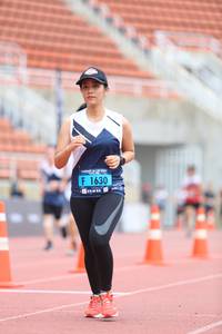 BIB: 1630
                            <button type="button" onclick="openModal(4571583)" class="btn btn-primary btn-sm float-right btn-popup" data-toggle="modal" data-target=".modal-high-quality">
                        <i class="fas fa-shopping-cart"></i> Add to Cart
                    </button>
                                            <button type="button" onclick="isThisMe(4571583, true)" class="btn btn-success btn-sm float-right btn-popup btn-isme hidden" data-toggle="tooltip" data-placement="bottom" title="นี่คือรูปของคุณใช่ไหม คลิกที่นี่เพื่อเอาเข้าอัลบั้ม">
                        <i class="fas fa-plus"></i> Add to album
                    </button>
                    <button type="button" onclick="isThisMe(4571583, false)" class="btn btn-warning btn-sm float-right btn-popup btn-isnotme hidden">
                        <i class="fas fa-ban"></i> Remove from album
                    </button>