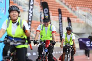 BIB: 
                            <button type="button" onclick="openModal(4573110)" class="btn btn-primary btn-sm float-right btn-popup" data-toggle="modal" data-target=".modal-high-quality">
                        <i class="fas fa-shopping-cart"></i> Add to Cart
                    </button>
                                            <button type="button" onclick="isThisMe(4573110, true)" class="btn btn-success btn-sm float-right btn-popup btn-isme hidden" data-toggle="tooltip" data-placement="bottom" title="นี่คือรูปของคุณใช่ไหม คลิกที่นี่เพื่อเอาเข้าอัลบั้ม">
                        <i class="fas fa-plus"></i> Add to album
                    </button>
                    <button type="button" onclick="isThisMe(4573110, false)" class="btn btn-warning btn-sm float-right btn-popup btn-isnotme hidden">
                        <i class="fas fa-ban"></i> Remove from album
                    </button>