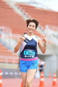 BIB: 1046
                            <button type="button" onclick="openModal(4572440)" class="btn btn-primary btn-sm float-right btn-popup" data-toggle="modal" data-target=".modal-high-quality">
                        <i class="fas fa-shopping-cart"></i> Add to Cart
                    </button>
                                            <button type="button" onclick="isThisMe(4572440, true)" class="btn btn-success btn-sm float-right btn-popup btn-isme hidden" data-toggle="tooltip" data-placement="bottom" title="นี่คือรูปของคุณใช่ไหม คลิกที่นี่เพื่อเอาเข้าอัลบั้ม">
                        <i class="fas fa-plus"></i> Add to album
                    </button>
                    <button type="button" onclick="isThisMe(4572440, false)" class="btn btn-warning btn-sm float-right btn-popup btn-isnotme hidden">
                        <i class="fas fa-ban"></i> Remove from album
                    </button>