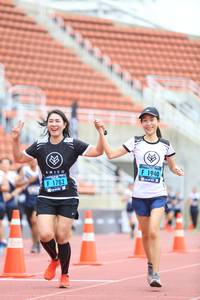 BIB: 1940, 1782
                            <button type="button" onclick="openModal(4568681)" class="btn btn-primary btn-sm float-right btn-popup" data-toggle="modal" data-target=".modal-high-quality">
                        <i class="fas fa-shopping-cart"></i> Add to Cart
                    </button>
                                            <button type="button" onclick="isThisMe(4568681, true)" class="btn btn-success btn-sm float-right btn-popup btn-isme hidden" data-toggle="tooltip" data-placement="bottom" title="นี่คือรูปของคุณใช่ไหม คลิกที่นี่เพื่อเอาเข้าอัลบั้ม">
                        <i class="fas fa-plus"></i> Add to album
                    </button>
                    <button type="button" onclick="isThisMe(4568681, false)" class="btn btn-warning btn-sm float-right btn-popup btn-isnotme hidden">
                        <i class="fas fa-ban"></i> Remove from album
                    </button>