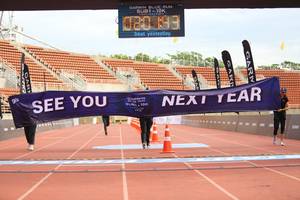 BIB: 6020
                            <button type="button" onclick="openModal(4573176)" class="btn btn-primary btn-sm float-right btn-popup" data-toggle="modal" data-target=".modal-high-quality">
                        <i class="fas fa-shopping-cart"></i> Add to Cart
                    </button>
                                            <button type="button" onclick="isThisMe(4573176, true)" class="btn btn-success btn-sm float-right btn-popup btn-isme hidden" data-toggle="tooltip" data-placement="bottom" title="นี่คือรูปของคุณใช่ไหม คลิกที่นี่เพื่อเอาเข้าอัลบั้ม">
                        <i class="fas fa-plus"></i> Add to album
                    </button>
                    <button type="button" onclick="isThisMe(4573176, false)" class="btn btn-warning btn-sm float-right btn-popup btn-isnotme hidden">
                        <i class="fas fa-ban"></i> Remove from album
                    </button>