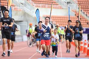 BIB: 7611, 
                            <button type="button" onclick="openModal(4573055)" class="btn btn-primary btn-sm float-right btn-popup" data-toggle="modal" data-target=".modal-high-quality">
                        <i class="fas fa-shopping-cart"></i> Add to Cart
                    </button>
                                            <button type="button" onclick="isThisMe(4573055, true)" class="btn btn-success btn-sm float-right btn-popup btn-isme hidden" data-toggle="tooltip" data-placement="bottom" title="นี่คือรูปของคุณใช่ไหม คลิกที่นี่เพื่อเอาเข้าอัลบั้ม">
                        <i class="fas fa-plus"></i> Add to album
                    </button>
                    <button type="button" onclick="isThisMe(4573055, false)" class="btn btn-warning btn-sm float-right btn-popup btn-isnotme hidden">
                        <i class="fas fa-ban"></i> Remove from album
                    </button>