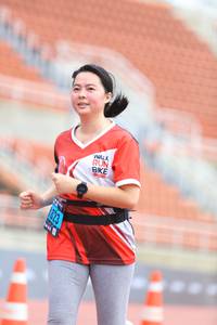 BIB: 823
                            <button type="button" onclick="openModal(4572794)" class="btn btn-primary btn-sm float-right btn-popup" data-toggle="modal" data-target=".modal-high-quality">
                        <i class="fas fa-shopping-cart"></i> Add to Cart
                    </button>
                                            <button type="button" onclick="isThisMe(4572794, true)" class="btn btn-success btn-sm float-right btn-popup btn-isme hidden" data-toggle="tooltip" data-placement="bottom" title="นี่คือรูปของคุณใช่ไหม คลิกที่นี่เพื่อเอาเข้าอัลบั้ม">
                        <i class="fas fa-plus"></i> Add to album
                    </button>
                    <button type="button" onclick="isThisMe(4572794, false)" class="btn btn-warning btn-sm float-right btn-popup btn-isnotme hidden">
                        <i class="fas fa-ban"></i> Remove from album
                    </button>