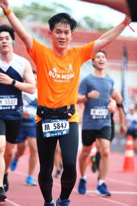 BIB: 5537, 5847
                            <button type="button" onclick="openModal(4579305)" class="btn btn-primary btn-sm float-right btn-popup" data-toggle="modal" data-target=".modal-high-quality">
                        <i class="fas fa-shopping-cart"></i> Add to Cart
                    </button>
                                            <button type="button" onclick="isThisMe(4579305, true)" class="btn btn-success btn-sm float-right btn-popup btn-isme hidden" data-toggle="tooltip" data-placement="bottom" title="นี่คือรูปของคุณใช่ไหม คลิกที่นี่เพื่อเอาเข้าอัลบั้ม">
                        <i class="fas fa-plus"></i> Add to album
                    </button>
                    <button type="button" onclick="isThisMe(4579305, false)" class="btn btn-warning btn-sm float-right btn-popup btn-isnotme hidden">
                        <i class="fas fa-ban"></i> Remove from album
                    </button>