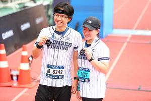 BIB: 8242, 2427
                            <button type="button" onclick="openModal(4594886)" class="btn btn-primary btn-sm float-right btn-popup" data-toggle="modal" data-target=".modal-high-quality">
                        <i class="fas fa-shopping-cart"></i> Add to Cart
                    </button>
                                            <button type="button" onclick="isThisMe(4594886, true)" class="btn btn-success btn-sm float-right btn-popup btn-isme hidden" data-toggle="tooltip" data-placement="bottom" title="นี่คือรูปของคุณใช่ไหม คลิกที่นี่เพื่อเอาเข้าอัลบั้ม">
                        <i class="fas fa-plus"></i> Add to album
                    </button>
                    <button type="button" onclick="isThisMe(4594886, false)" class="btn btn-warning btn-sm float-right btn-popup btn-isnotme hidden">
                        <i class="fas fa-ban"></i> Remove from album
                    </button>