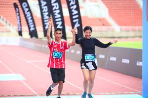 BIB: 2643
                            <button type="button" onclick="openModal(4597451)" class="btn btn-primary btn-sm float-right btn-popup" data-toggle="modal" data-target=".modal-high-quality">
                        <i class="fas fa-shopping-cart"></i> Add to Cart
                    </button>
                                            <button type="button" onclick="isThisMe(4597451, true)" class="btn btn-success btn-sm float-right btn-popup btn-isme hidden" data-toggle="tooltip" data-placement="bottom" title="นี่คือรูปของคุณใช่ไหม คลิกที่นี่เพื่อเอาเข้าอัลบั้ม">
                        <i class="fas fa-plus"></i> Add to album
                    </button>
                    <button type="button" onclick="isThisMe(4597451, false)" class="btn btn-warning btn-sm float-right btn-popup btn-isnotme hidden">
                        <i class="fas fa-ban"></i> Remove from album
                    </button>