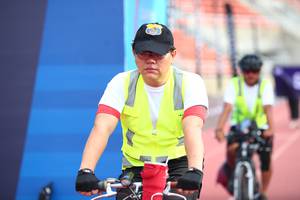 BIB: 
                            <button type="button" onclick="openModal(4597876)" class="btn btn-primary btn-sm float-right btn-popup" data-toggle="modal" data-target=".modal-high-quality">
                        <i class="fas fa-shopping-cart"></i> Add to Cart
                    </button>
                                            <button type="button" onclick="isThisMe(4597876, true)" class="btn btn-success btn-sm float-right btn-popup btn-isme hidden" data-toggle="tooltip" data-placement="bottom" title="นี่คือรูปของคุณใช่ไหม คลิกที่นี่เพื่อเอาเข้าอัลบั้ม">
                        <i class="fas fa-plus"></i> Add to album
                    </button>
                    <button type="button" onclick="isThisMe(4597876, false)" class="btn btn-warning btn-sm float-right btn-popup btn-isnotme hidden">
                        <i class="fas fa-ban"></i> Remove from album
                    </button>