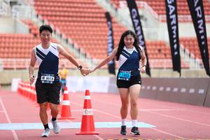 BIB: 1453
                            <button type="button" onclick="openModal(4597057)" class="btn btn-primary btn-sm float-right btn-popup" data-toggle="modal" data-target=".modal-high-quality">
                        <i class="fas fa-shopping-cart"></i> Add to Cart
                    </button>
                                            <button type="button" onclick="isThisMe(4597057, true)" class="btn btn-success btn-sm float-right btn-popup btn-isme hidden" data-toggle="tooltip" data-placement="bottom" title="นี่คือรูปของคุณใช่ไหม คลิกที่นี่เพื่อเอาเข้าอัลบั้ม">
                        <i class="fas fa-plus"></i> Add to album
                    </button>
                    <button type="button" onclick="isThisMe(4597057, false)" class="btn btn-warning btn-sm float-right btn-popup btn-isnotme hidden">
                        <i class="fas fa-ban"></i> Remove from album
                    </button>