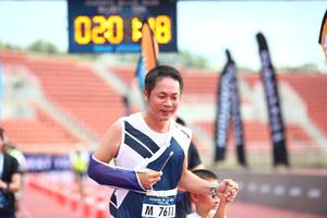 BIB: 0208, 7611
                            <button type="button" onclick="openModal(4597846)" class="btn btn-primary btn-sm float-right btn-popup" data-toggle="modal" data-target=".modal-high-quality">
                        <i class="fas fa-shopping-cart"></i> Add to Cart
                    </button>
                                            <button type="button" onclick="isThisMe(4597846, true)" class="btn btn-success btn-sm float-right btn-popup btn-isme hidden" data-toggle="tooltip" data-placement="bottom" title="นี่คือรูปของคุณใช่ไหม คลิกที่นี่เพื่อเอาเข้าอัลบั้ม">
                        <i class="fas fa-plus"></i> Add to album
                    </button>
                    <button type="button" onclick="isThisMe(4597846, false)" class="btn btn-warning btn-sm float-right btn-popup btn-isnotme hidden">
                        <i class="fas fa-ban"></i> Remove from album
                    </button>