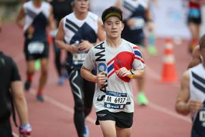 BIB: 6937
                            <button type="button" onclick="openModal(4567019)" class="btn btn-primary btn-sm float-right btn-popup" data-toggle="modal" data-target=".modal-high-quality">
                        <i class="fas fa-shopping-cart"></i> Add to Cart
                    </button>
                                            <button type="button" onclick="isThisMe(4567019, true)" class="btn btn-success btn-sm float-right btn-popup btn-isme hidden" data-toggle="tooltip" data-placement="bottom" title="นี่คือรูปของคุณใช่ไหม คลิกที่นี่เพื่อเอาเข้าอัลบั้ม">
                        <i class="fas fa-plus"></i> Add to album
                    </button>
                    <button type="button" onclick="isThisMe(4567019, false)" class="btn btn-warning btn-sm float-right btn-popup btn-isnotme hidden">
                        <i class="fas fa-ban"></i> Remove from album
                    </button>