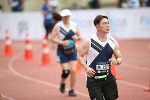 BIB: 7277
                            <button type="button" onclick="openModal(4577090)" class="btn btn-primary btn-sm float-right btn-popup" data-toggle="modal" data-target=".modal-high-quality">
                        <i class="fas fa-shopping-cart"></i> Add to Cart
                    </button>
                                            <button type="button" onclick="isThisMe(4577090, true)" class="btn btn-success btn-sm float-right btn-popup btn-isme hidden" data-toggle="tooltip" data-placement="bottom" title="นี่คือรูปของคุณใช่ไหม คลิกที่นี่เพื่อเอาเข้าอัลบั้ม">
                        <i class="fas fa-plus"></i> Add to album
                    </button>
                    <button type="button" onclick="isThisMe(4577090, false)" class="btn btn-warning btn-sm float-right btn-popup btn-isnotme hidden">
                        <i class="fas fa-ban"></i> Remove from album
                    </button>