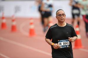 BIB: 8041
                            <button type="button" onclick="openModal(4576827)" class="btn btn-primary btn-sm float-right btn-popup" data-toggle="modal" data-target=".modal-high-quality">
                        <i class="fas fa-shopping-cart"></i> Add to Cart
                    </button>
                                            <button type="button" onclick="isThisMe(4576827, true)" class="btn btn-success btn-sm float-right btn-popup btn-isme hidden" data-toggle="tooltip" data-placement="bottom" title="นี่คือรูปของคุณใช่ไหม คลิกที่นี่เพื่อเอาเข้าอัลบั้ม">
                        <i class="fas fa-plus"></i> Add to album
                    </button>
                    <button type="button" onclick="isThisMe(4576827, false)" class="btn btn-warning btn-sm float-right btn-popup btn-isnotme hidden">
                        <i class="fas fa-ban"></i> Remove from album
                    </button>