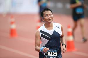 BIB: 5157
                            <button type="button" onclick="openModal(4576927)" class="btn btn-primary btn-sm float-right btn-popup" data-toggle="modal" data-target=".modal-high-quality">
                        <i class="fas fa-shopping-cart"></i> Add to Cart
                    </button>
                                            <button type="button" onclick="isThisMe(4576927, true)" class="btn btn-success btn-sm float-right btn-popup btn-isme hidden" data-toggle="tooltip" data-placement="bottom" title="นี่คือรูปของคุณใช่ไหม คลิกที่นี่เพื่อเอาเข้าอัลบั้ม">
                        <i class="fas fa-plus"></i> Add to album
                    </button>
                    <button type="button" onclick="isThisMe(4576927, false)" class="btn btn-warning btn-sm float-right btn-popup btn-isnotme hidden">
                        <i class="fas fa-ban"></i> Remove from album
                    </button>