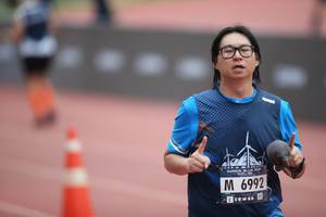 BIB: 6992
                            <button type="button" onclick="openModal(4576806)" class="btn btn-primary btn-sm float-right btn-popup" data-toggle="modal" data-target=".modal-high-quality">
                        <i class="fas fa-shopping-cart"></i> Add to Cart
                    </button>
                                            <button type="button" onclick="isThisMe(4576806, true)" class="btn btn-success btn-sm float-right btn-popup btn-isme hidden" data-toggle="tooltip" data-placement="bottom" title="นี่คือรูปของคุณใช่ไหม คลิกที่นี่เพื่อเอาเข้าอัลบั้ม">
                        <i class="fas fa-plus"></i> Add to album
                    </button>
                    <button type="button" onclick="isThisMe(4576806, false)" class="btn btn-warning btn-sm float-right btn-popup btn-isnotme hidden">
                        <i class="fas fa-ban"></i> Remove from album
                    </button>