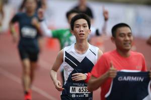 BIB: 653
                            <button type="button" onclick="openModal(4567320)" class="btn btn-primary btn-sm float-right btn-popup" data-toggle="modal" data-target=".modal-high-quality">
                        <i class="fas fa-shopping-cart"></i> Add to Cart
                    </button>
                                            <button type="button" onclick="isThisMe(4567320, true)" class="btn btn-success btn-sm float-right btn-popup btn-isme hidden" data-toggle="tooltip" data-placement="bottom" title="นี่คือรูปของคุณใช่ไหม คลิกที่นี่เพื่อเอาเข้าอัลบั้ม">
                        <i class="fas fa-plus"></i> Add to album
                    </button>
                    <button type="button" onclick="isThisMe(4567320, false)" class="btn btn-warning btn-sm float-right btn-popup btn-isnotme hidden">
                        <i class="fas fa-ban"></i> Remove from album
                    </button>