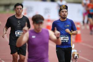 BIB: 800, 6994
                            <button type="button" onclick="openModal(4569490)" class="btn btn-primary btn-sm float-right btn-popup" data-toggle="modal" data-target=".modal-high-quality">
                        <i class="fas fa-shopping-cart"></i> Add to Cart
                    </button>
                                            <button type="button" onclick="isThisMe(4569490, true)" class="btn btn-success btn-sm float-right btn-popup btn-isme hidden" data-toggle="tooltip" data-placement="bottom" title="นี่คือรูปของคุณใช่ไหม คลิกที่นี่เพื่อเอาเข้าอัลบั้ม">
                        <i class="fas fa-plus"></i> Add to album
                    </button>
                    <button type="button" onclick="isThisMe(4569490, false)" class="btn btn-warning btn-sm float-right btn-popup btn-isnotme hidden">
                        <i class="fas fa-ban"></i> Remove from album
                    </button>