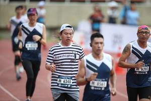 BIB: 202, 6340, 8561
                            <button type="button" onclick="openModal(4568082)" class="btn btn-primary btn-sm float-right btn-popup" data-toggle="modal" data-target=".modal-high-quality">
                        <i class="fas fa-shopping-cart"></i> Add to Cart
                    </button>
                                            <button type="button" onclick="isThisMe(4568082, true)" class="btn btn-success btn-sm float-right btn-popup btn-isme hidden" data-toggle="tooltip" data-placement="bottom" title="นี่คือรูปของคุณใช่ไหม คลิกที่นี่เพื่อเอาเข้าอัลบั้ม">
                        <i class="fas fa-plus"></i> Add to album
                    </button>
                    <button type="button" onclick="isThisMe(4568082, false)" class="btn btn-warning btn-sm float-right btn-popup btn-isnotme hidden">
                        <i class="fas fa-ban"></i> Remove from album
                    </button>