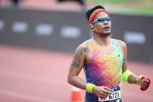 BIB: 621
                            <button type="button" onclick="openModal(4576318)" class="btn btn-primary btn-sm float-right btn-popup" data-toggle="modal" data-target=".modal-high-quality">
                        <i class="fas fa-shopping-cart"></i> Add to Cart
                    </button>
                                            <button type="button" onclick="isThisMe(4576318, true)" class="btn btn-success btn-sm float-right btn-popup btn-isme hidden" data-toggle="tooltip" data-placement="bottom" title="นี่คือรูปของคุณใช่ไหม คลิกที่นี่เพื่อเอาเข้าอัลบั้ม">
                        <i class="fas fa-plus"></i> Add to album
                    </button>
                    <button type="button" onclick="isThisMe(4576318, false)" class="btn btn-warning btn-sm float-right btn-popup btn-isnotme hidden">
                        <i class="fas fa-ban"></i> Remove from album
                    </button>