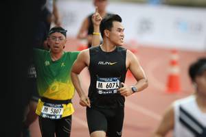 BIB: 607, 5807
                            <button type="button" onclick="openModal(4565457)" class="btn btn-primary btn-sm float-right btn-popup" data-toggle="modal" data-target=".modal-high-quality">
                        <i class="fas fa-shopping-cart"></i> Add to Cart
                    </button>
                                            <button type="button" onclick="isThisMe(4565457, true)" class="btn btn-success btn-sm float-right btn-popup btn-isme hidden" data-toggle="tooltip" data-placement="bottom" title="นี่คือรูปของคุณใช่ไหม คลิกที่นี่เพื่อเอาเข้าอัลบั้ม">
                        <i class="fas fa-plus"></i> Add to album
                    </button>
                    <button type="button" onclick="isThisMe(4565457, false)" class="btn btn-warning btn-sm float-right btn-popup btn-isnotme hidden">
                        <i class="fas fa-ban"></i> Remove from album
                    </button>