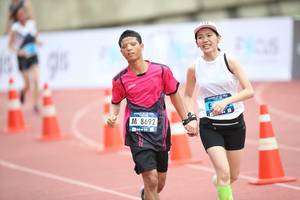 BIB: 8692
                            <button type="button" onclick="openModal(4576430)" class="btn btn-primary btn-sm float-right btn-popup" data-toggle="modal" data-target=".modal-high-quality">
                        <i class="fas fa-shopping-cart"></i> Add to Cart
                    </button>
                                            <button type="button" onclick="isThisMe(4576430, true)" class="btn btn-success btn-sm float-right btn-popup btn-isme hidden" data-toggle="tooltip" data-placement="bottom" title="นี่คือรูปของคุณใช่ไหม คลิกที่นี่เพื่อเอาเข้าอัลบั้ม">
                        <i class="fas fa-plus"></i> Add to album
                    </button>
                    <button type="button" onclick="isThisMe(4576430, false)" class="btn btn-warning btn-sm float-right btn-popup btn-isnotme hidden">
                        <i class="fas fa-ban"></i> Remove from album
                    </button>