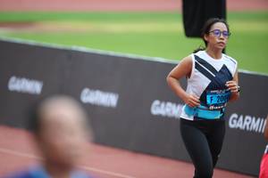 BIB: 200
                            <button type="button" onclick="openModal(4574742)" class="btn btn-primary btn-sm float-right btn-popup" data-toggle="modal" data-target=".modal-high-quality">
                        <i class="fas fa-shopping-cart"></i> Add to Cart
                    </button>
                                            <button type="button" onclick="isThisMe(4574742, true)" class="btn btn-success btn-sm float-right btn-popup btn-isme hidden" data-toggle="tooltip" data-placement="bottom" title="นี่คือรูปของคุณใช่ไหม คลิกที่นี่เพื่อเอาเข้าอัลบั้ม">
                        <i class="fas fa-plus"></i> Add to album
                    </button>
                    <button type="button" onclick="isThisMe(4574742, false)" class="btn btn-warning btn-sm float-right btn-popup btn-isnotme hidden">
                        <i class="fas fa-ban"></i> Remove from album
                    </button>