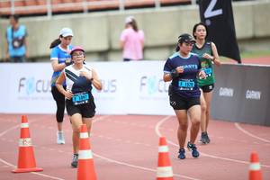 BIB: 1570, 1097
                            <button type="button" onclick="openModal(4575523)" class="btn btn-primary btn-sm float-right btn-popup" data-toggle="modal" data-target=".modal-high-quality">
                        <i class="fas fa-shopping-cart"></i> Add to Cart
                    </button>
                                            <button type="button" onclick="isThisMe(4575523, true)" class="btn btn-success btn-sm float-right btn-popup btn-isme hidden" data-toggle="tooltip" data-placement="bottom" title="นี่คือรูปของคุณใช่ไหม คลิกที่นี่เพื่อเอาเข้าอัลบั้ม">
                        <i class="fas fa-plus"></i> Add to album
                    </button>
                    <button type="button" onclick="isThisMe(4575523, false)" class="btn btn-warning btn-sm float-right btn-popup btn-isnotme hidden">
                        <i class="fas fa-ban"></i> Remove from album
                    </button>