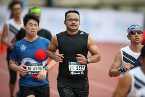 BIB: 5557, 6708
                            <button type="button" onclick="openModal(4567066)" class="btn btn-primary btn-sm float-right btn-popup" data-toggle="modal" data-target=".modal-high-quality">
                        <i class="fas fa-shopping-cart"></i> Add to Cart
                    </button>
                                            <button type="button" onclick="isThisMe(4567066, true)" class="btn btn-success btn-sm float-right btn-popup btn-isme hidden" data-toggle="tooltip" data-placement="bottom" title="นี่คือรูปของคุณใช่ไหม คลิกที่นี่เพื่อเอาเข้าอัลบั้ม">
                        <i class="fas fa-plus"></i> Add to album
                    </button>
                    <button type="button" onclick="isThisMe(4567066, false)" class="btn btn-warning btn-sm float-right btn-popup btn-isnotme hidden">
                        <i class="fas fa-ban"></i> Remove from album
                    </button>