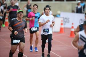 BIB: 7426, 9928, 6500
                            <button type="button" onclick="openModal(4568142)" class="btn btn-primary btn-sm float-right btn-popup" data-toggle="modal" data-target=".modal-high-quality">
                        <i class="fas fa-shopping-cart"></i> Add to Cart
                    </button>
                                            <button type="button" onclick="isThisMe(4568142, true)" class="btn btn-success btn-sm float-right btn-popup btn-isme hidden" data-toggle="tooltip" data-placement="bottom" title="นี่คือรูปของคุณใช่ไหม คลิกที่นี่เพื่อเอาเข้าอัลบั้ม">
                        <i class="fas fa-plus"></i> Add to album
                    </button>
                    <button type="button" onclick="isThisMe(4568142, false)" class="btn btn-warning btn-sm float-right btn-popup btn-isnotme hidden">
                        <i class="fas fa-ban"></i> Remove from album
                    </button>